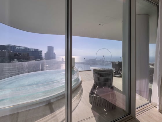 Sensoria Five Luxe | 3BR Apartment with Pool and Views, picture 15