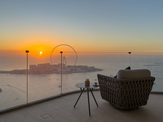 Sensoria Five Luxe | 3BR Apartment with Pool and Views, picture 1