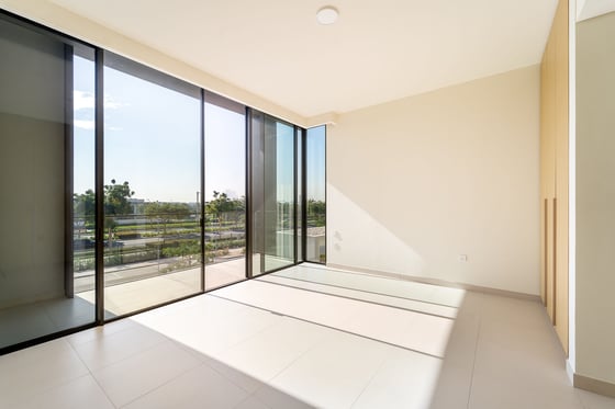 Modern Luxury | Private Pool | Serene Lake Views, picture 28