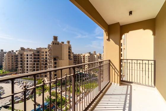 Stylish | Corner Unit | 2 Parking Slot.., picture 2