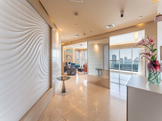 Upgraded | High Floor | Exceptional View, picture 4