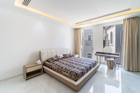 Upgraded Villa | Lake View | Large Plot., picture 19