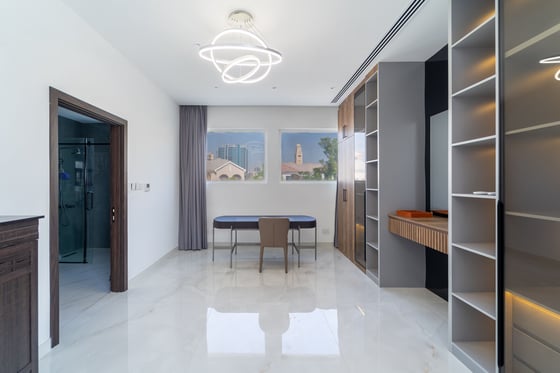 Upgraded Villa | Lake View | Large Plot., picture 17