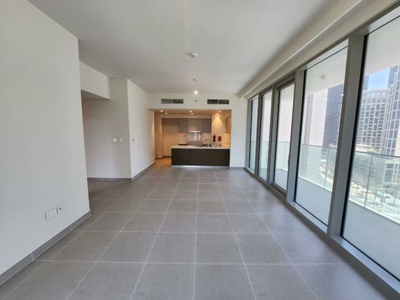 Huge Layout | Vacant Soon | High Rental Income, picture 3