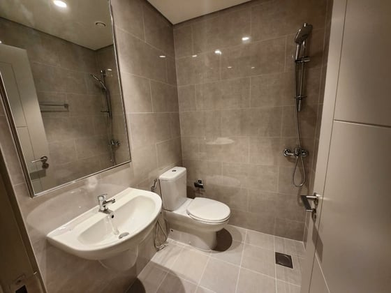 Huge Layout | Vacant Soon | High Rental Income, picture 14