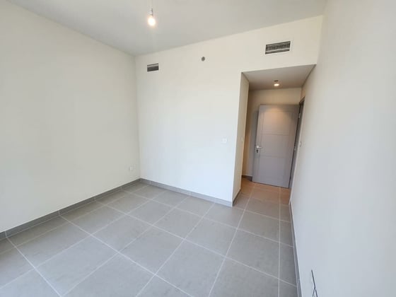 Huge Layout | Vacant Soon | High Rental Income, picture 10