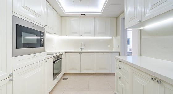 Elevated apartment in Downtown with Burj Khalifa view, picture 4