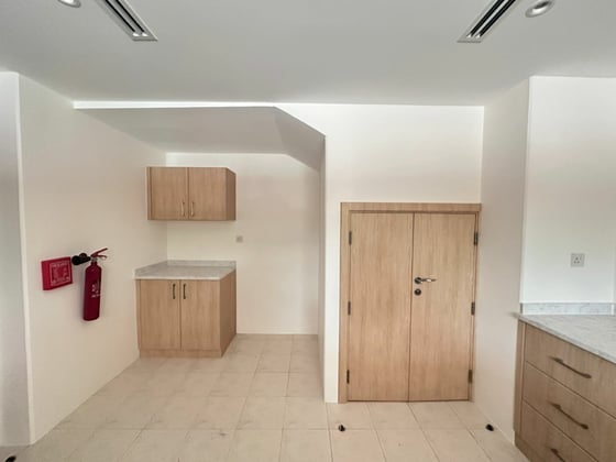 Lake Views | Single Row | Well Priced..., picture 7
