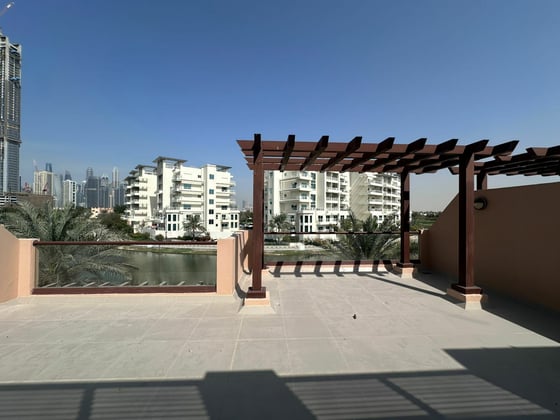 Lake Views | Single Row | Well Priced..., picture 18
