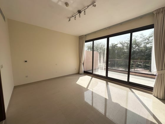 Lake Views | Single Row | Well Priced..., picture 16