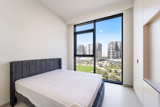 Full Park View | Prime Unit | Vacant...., picture 15