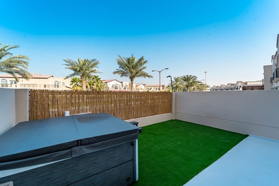Upgraded | Vacant on Transfer | Fully Furnished, picture 15