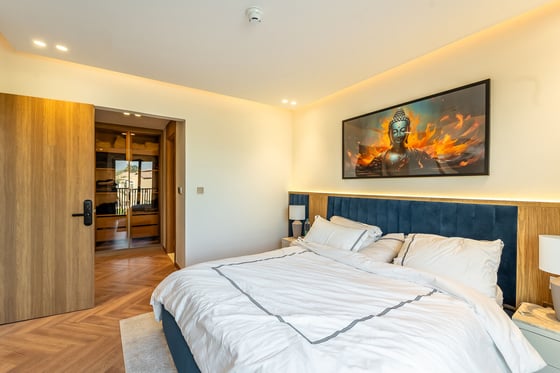 Upgraded | Vacant on Transfer | Fully Furnished, picture 9