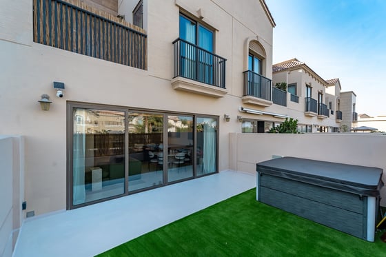 Upgraded | Vacant on Transfer | Fully Furnished, picture 14