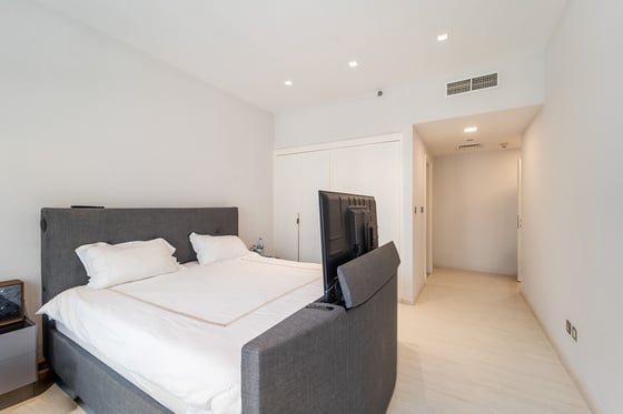 Price reduced | Fully Renovated | Marina views, picture 16