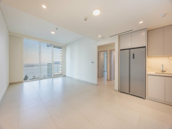 Marina-Sea Views | Private Beach | Prime Location, picture 2