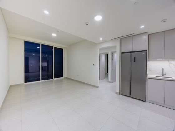 Marina-Sea Views | Private Beach | Prime Location, picture 4