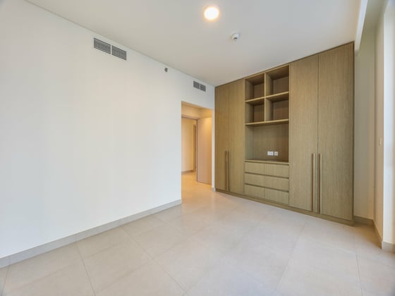 Marina-Sea Views | Private Beach | Prime Location, picture 15