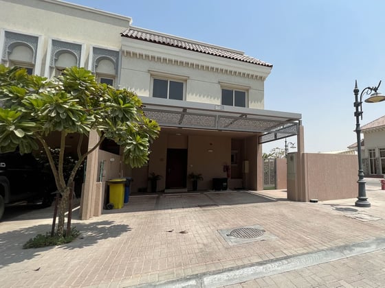 Exclusive | Corner Unit | Near Pool....., picture 1