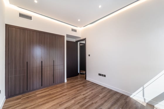 Stunning | Park Backing | Luxury Finish., picture 7