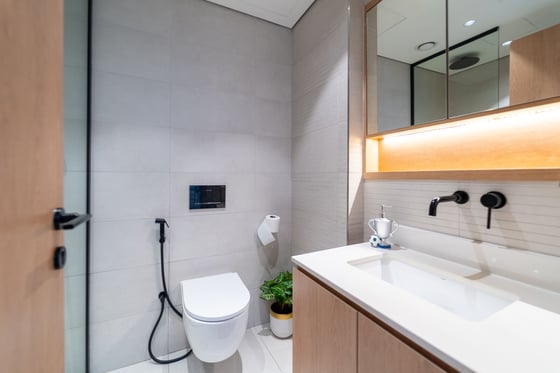 Pool View | Bright Unit | Fully Furnished, picture 10