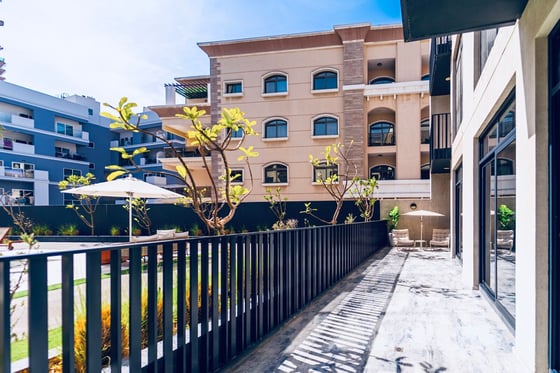 Pool View | Bright Unit | Fully Furnished, picture 19