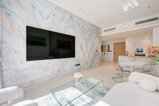 Pool View | Bright Unit | Fully Furnished, picture 6
