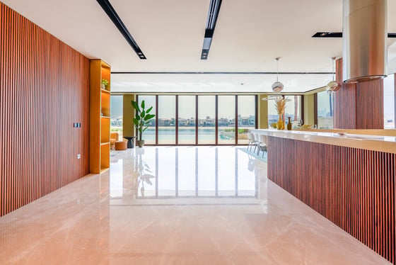 Refined Beachfront Sanctuary on Palm Jumeirah, picture 3