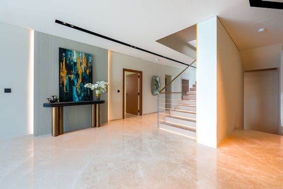 Refined Beachfront Sanctuary on Palm Jumeirah, picture 20