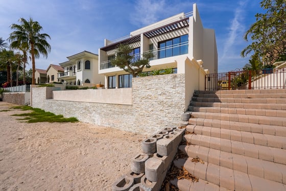 Refined Beachfront Sanctuary on Palm Jumeirah, picture 30