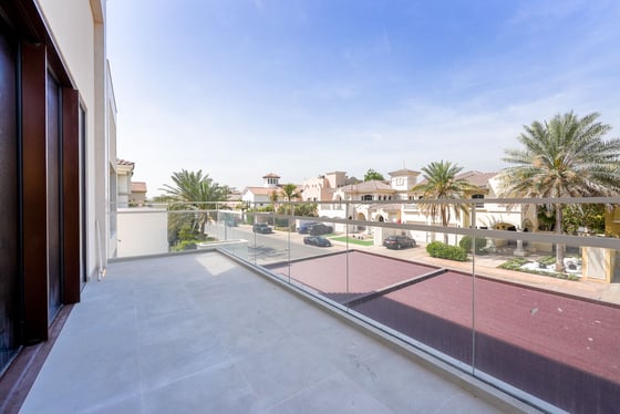 Refined Beachfront Sanctuary on Palm Jumeirah, picture 19