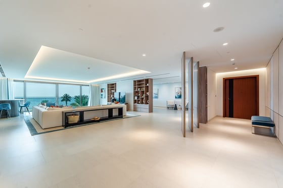 Ultra Luxury | Fully Furnished | Open Sea View, picture 6