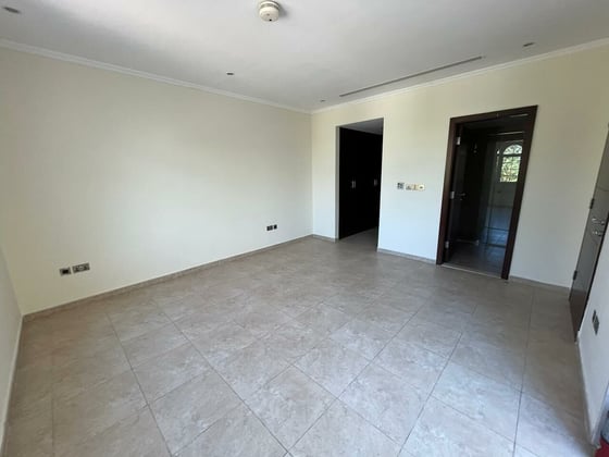 Internal | Landscaped | Away From Cables | Vacant, picture 9