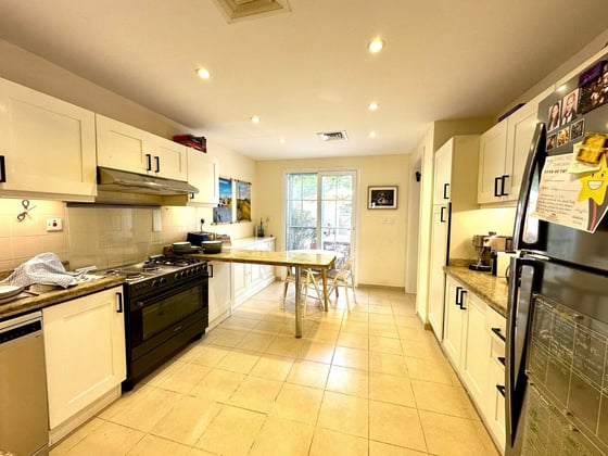 Prime Location | Rare 2E | Large Plot..., picture 6