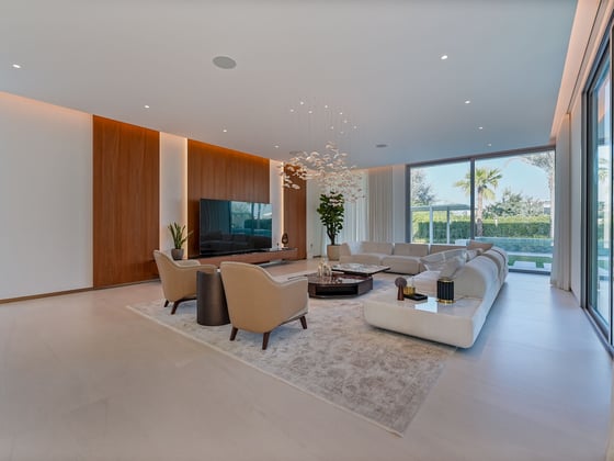 Stunning Dubai Hills Villa with Golf Views, picture 1