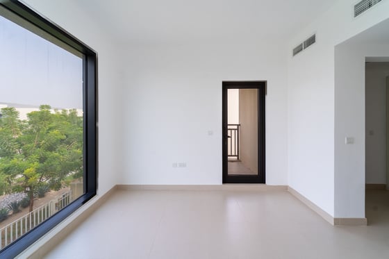 Vacant Now | Corner Unit | Greenbelt Backing, picture 14