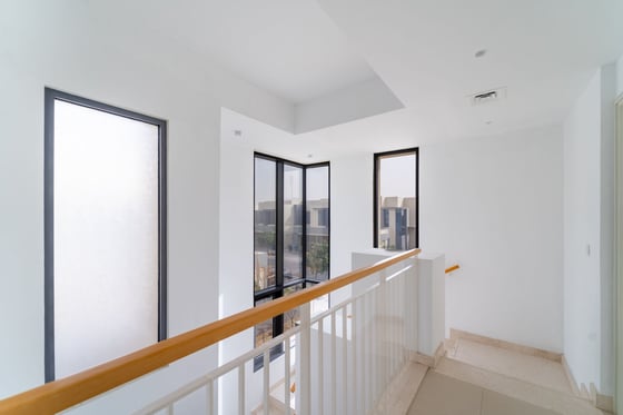 Vacant Now | Corner Unit | Greenbelt Backing, picture 11