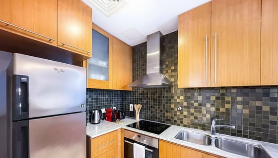 Vacant on Transfer | Marina View | Furnished, picture 2