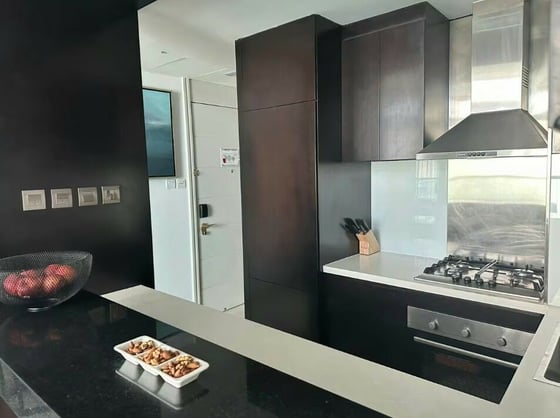Burj Khalifa View | Vacant | High Floor., picture 5