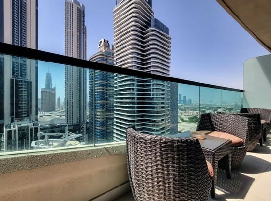 Burj Khalifa View | Vacant | High Floor., picture 8