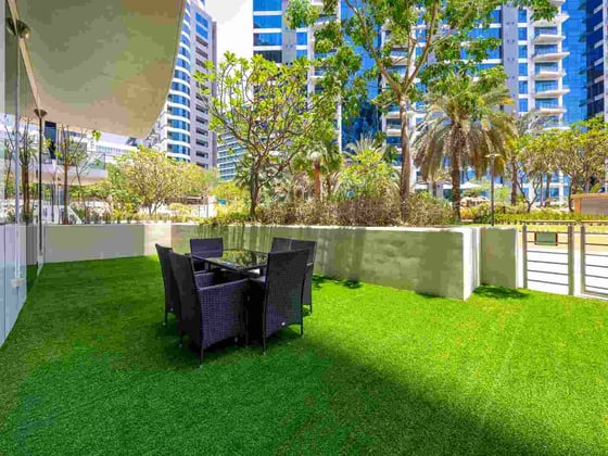 Unfurnished | Private Garden | Negotiable, picture 1