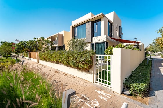 Upgraded | Extended | Greenbelt Backing., picture 27