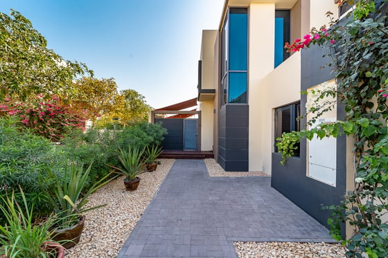 Upgraded | Extended | Greenbelt Backing., picture 31