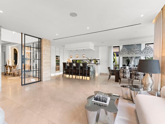 Fully Upgraded Luxury Villa | Lake View., picture 4