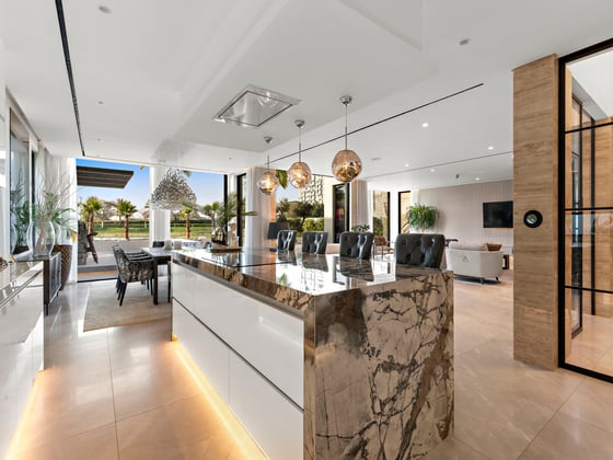 Fully Upgraded Luxury Villa | Lake View., picture 8