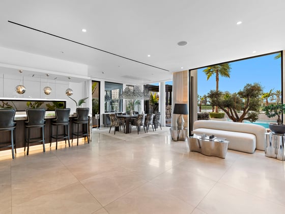 Fully Upgraded Luxury Villa | Lake View., picture 5