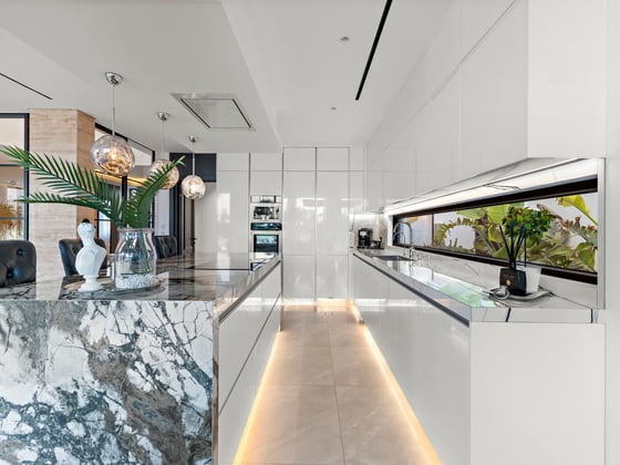 Fully Upgraded Luxury Villa | Lake View., picture 7