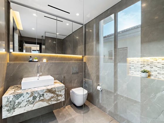 Fully Upgraded Luxury Villa | Lake View., picture 30