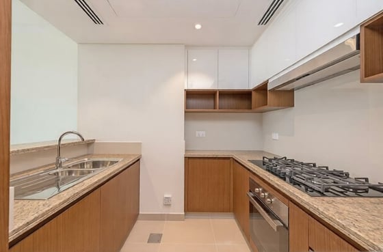 Motivated Seller | Water view | Unfurnished, picture 5