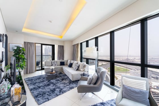 Burj Khalifa View | Vacant | High Floor., picture 1